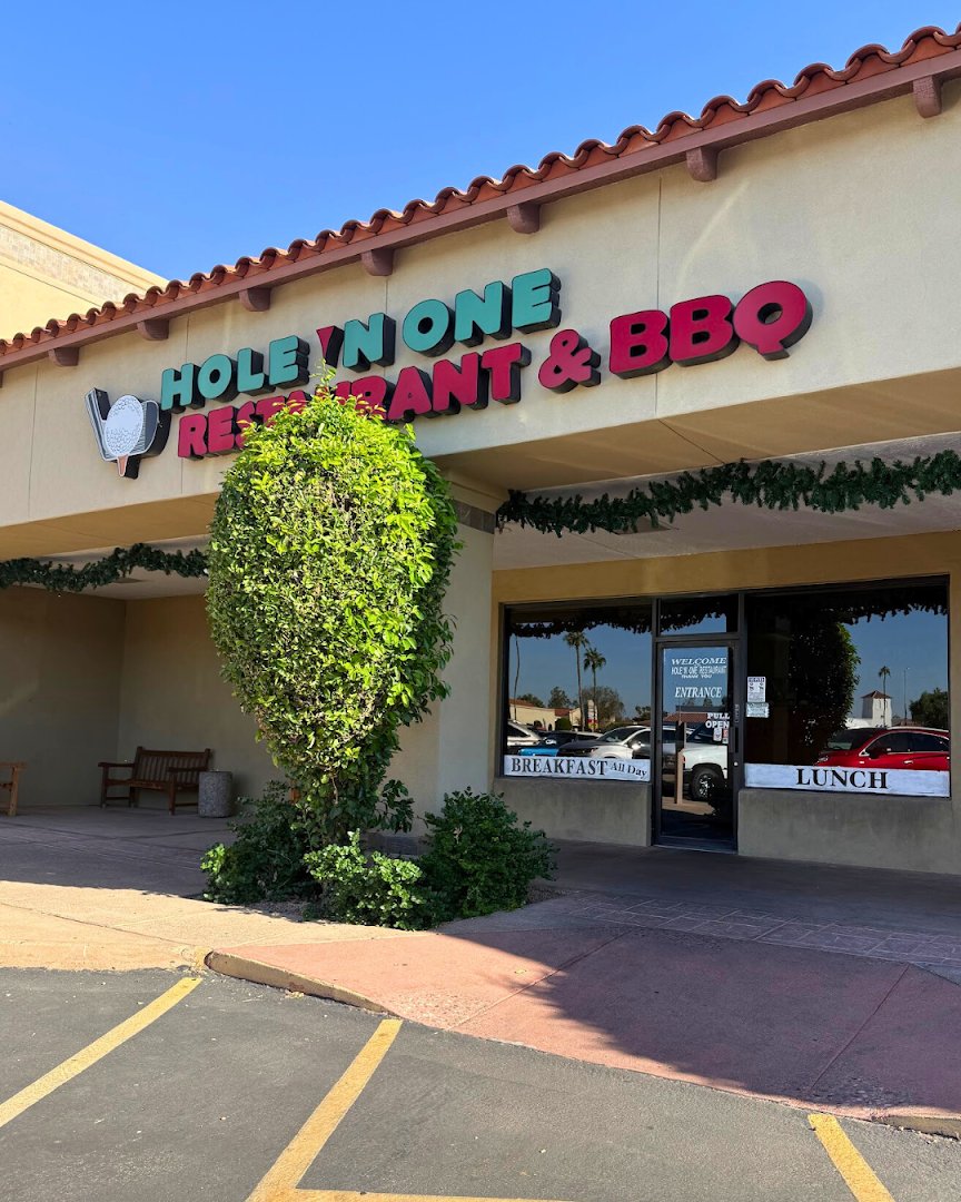 Front view of a neighborhood breakfast and lunch restaurant.